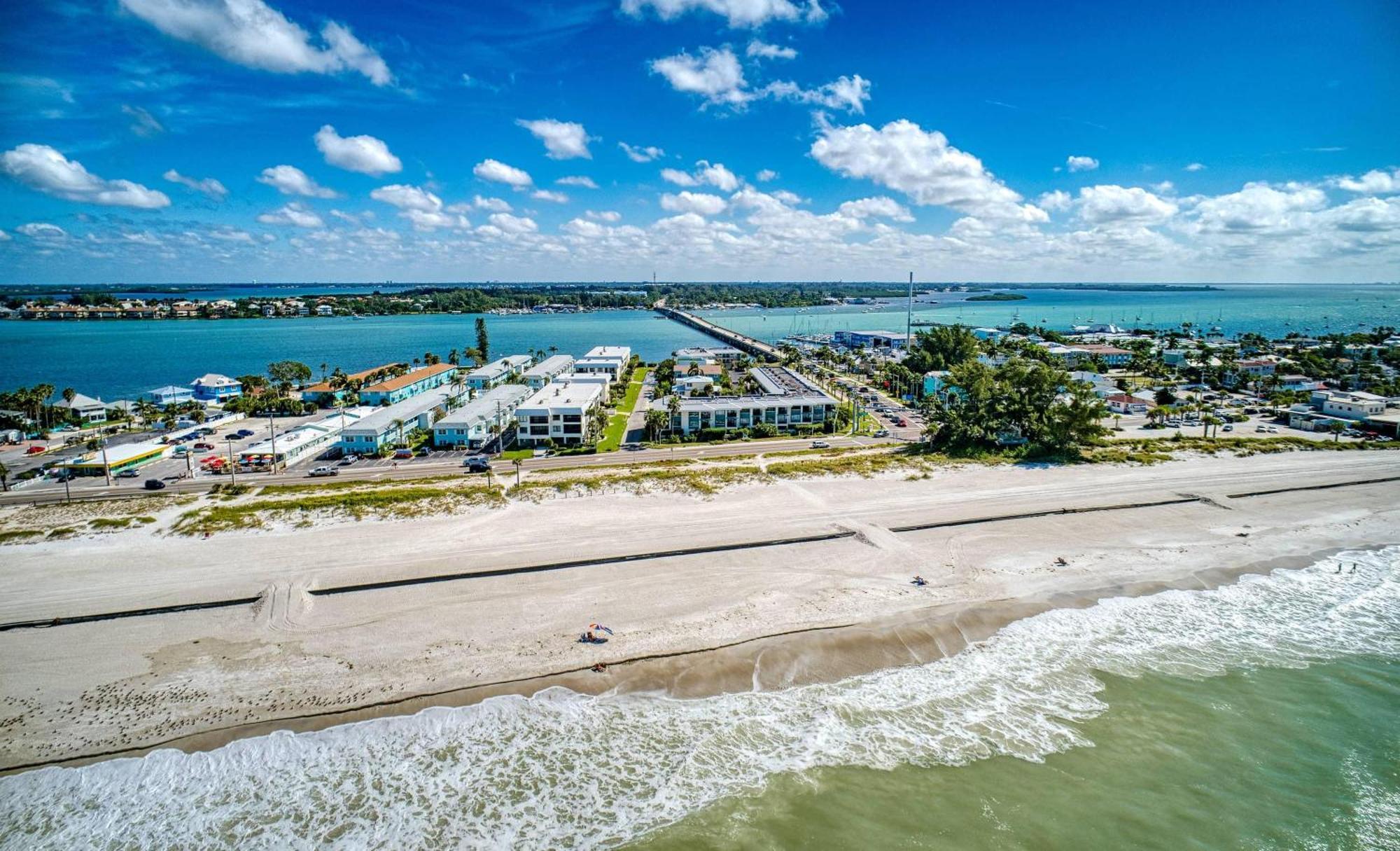 Anna Maria Island Beach Palace Bradenton Beach Eksteriør billede