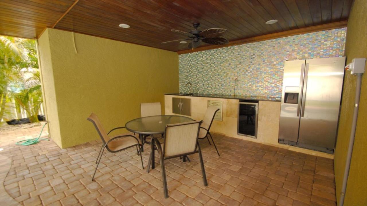 Anna Maria Island Beach Palace Bradenton Beach Eksteriør billede